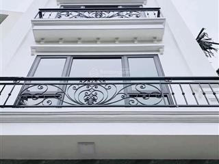 [gấp] bán nhà kim ngưu, thang máy, cách ô tô tránh 20m, nội thất tiền tỷ, 6 tầng 13,25 tỷ