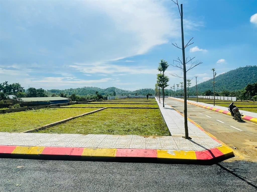 Cắt lỗ 200 triệu bán gấp mảnh đất cạnh quốc lộ 21a, khu cnc diện tích 100m2 mặt tiền 7,34m chỉ 2 tỷ