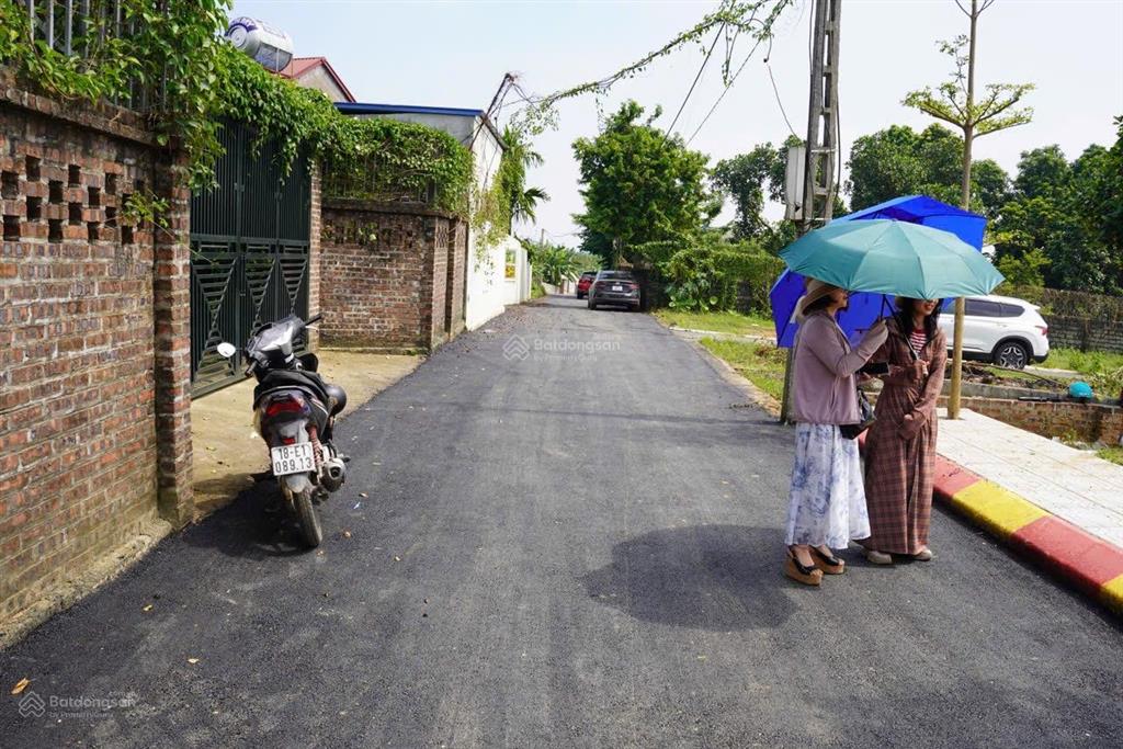 Cắt lỗ 200 triệu bán gấp mảnh đất cạnh quốc lộ 21a, khu cnc diện tích 100m2 mặt tiền 7,34m chỉ 2 tỷ