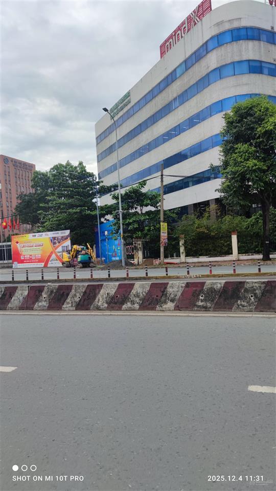 Nhà cần bán gấp mặt tiền đường tô ký đối diện phần mềm quang trung q12