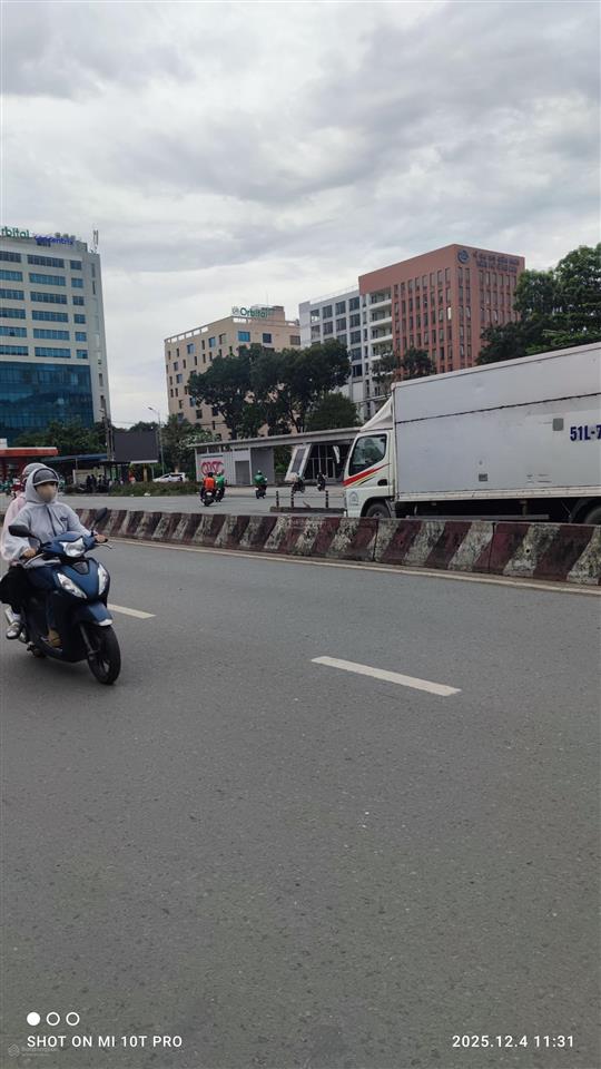 Nhà cần bán gấp mặt tiền đường tô ký đối diện phần mềm quang trung q12