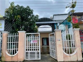 Gia đình tôi cần bán căn nhà tại Chợ Cầu Sấu, mặt đường Nguyễn Văn Cừ, Đặc khu Phú Quốc