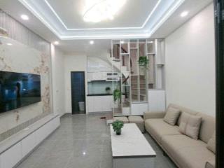 Nhà phố hồ tùng mậu, đối diện trường đại học thương mại 35m 5 tầng  mặt tiền 4,8m full nội thất