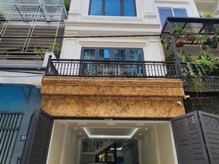 Vip mặt phố phùng chí kiên 79m2, 6 tầng thang máy, mặt tiền 4,8m  gara ô tô chứa 2 xe 7 chỗ  vip