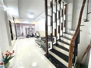 Nhà phố xuân thuỷ, trung tâm cầu giấy  43m, 4 tầng, 5 ngủ, lô góc 3 mặt thoáng, ở và kinh doanh