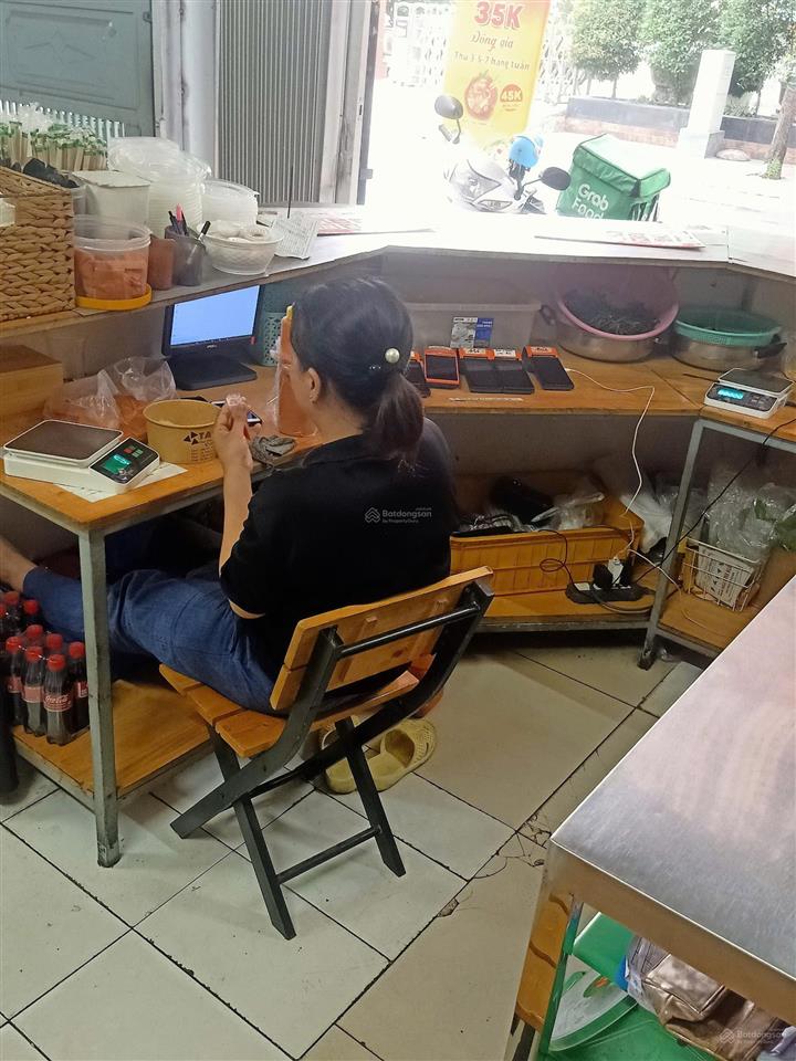 Kiot kinh doanh hoàng diệu phú nhuận, gần centre point, đại học kinh tế, khách sạn mường thanh