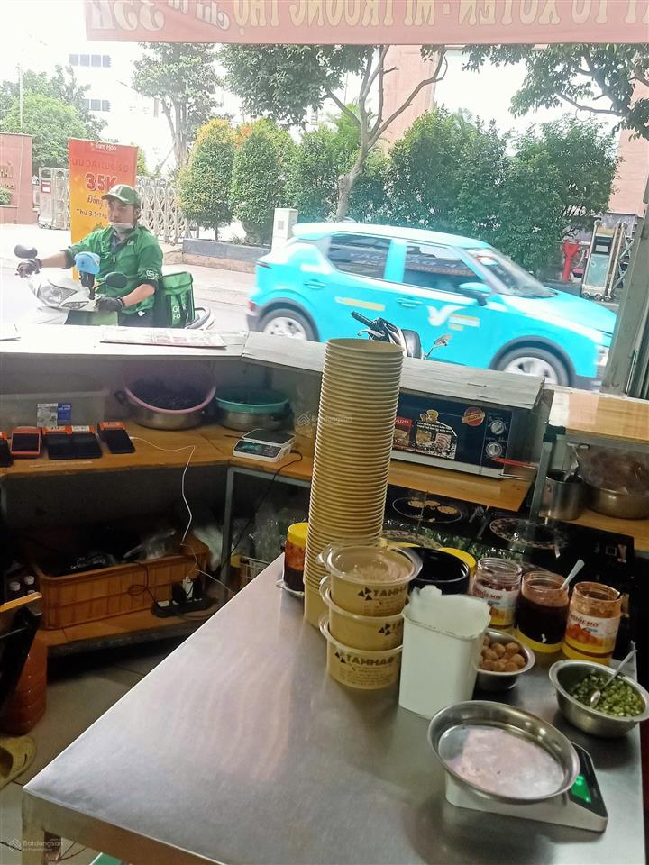 Kiot kinh doanh hoàng diệu phú nhuận, gần centre point, đại học kinh tế, khách sạn mường thanh