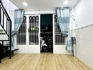 Bình thạnh, nhà 2 tầng, hẻm trước nhà 4.5m, 10 bước ra hẻm xe hơi, giá nhỉnh 2 tỷ