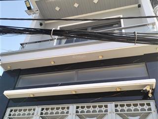 4 tầng  20m ra  huỳnh tấn phát gần cầu phú xuân, q7 chỉ 5.9 tỷ dt 104m (4mx25m) sổ vuông