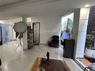 Huỳnh tấn phát  q7 120m2 2 tầng 11,6 tỷ.
ngay kcn tân thuận gần nguyễn văn linh