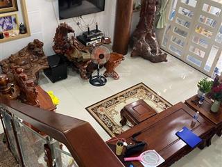 Hẻm xe hơi huỳnh tấn phát 81m2 2 tầng 3pn gần cầu phú xuân q7  (4.4 x 18.5m)