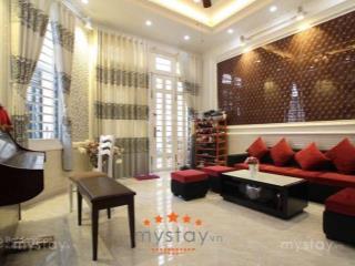Mặt tiền đường 20m có lề
4 tầng  khu dân cư phú mỹ belleza, q7
dt 5m x 18m ( 90m2)