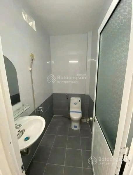 Không người trông coi cần bán nhanh dãy trọ hưng long, bình chánh. shr.giá bán 1 tỷ 250.