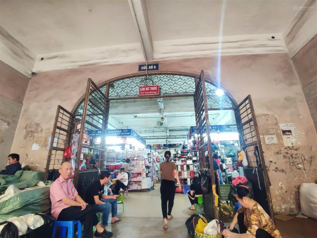 Chính chủ cần cho thuê kiot khu a1, tầng 1 ở vị trí vip của chợ đồng xuân