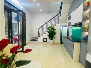 Nhà đẹp trương định 27m, 4 tầng, ngõ nông 10m ra phố, chủ bán 5.7 tỷ