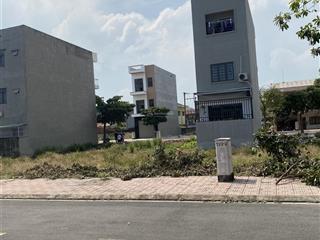 Bán nhanh lô đất ở 100m2.  0937 977 ***
