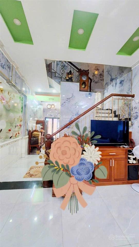 Bình tân nhà 4 tầng, 64m2, shr hoàn công đủ 4pn 4wc hẻm xe hơi giá 6,5tỷ