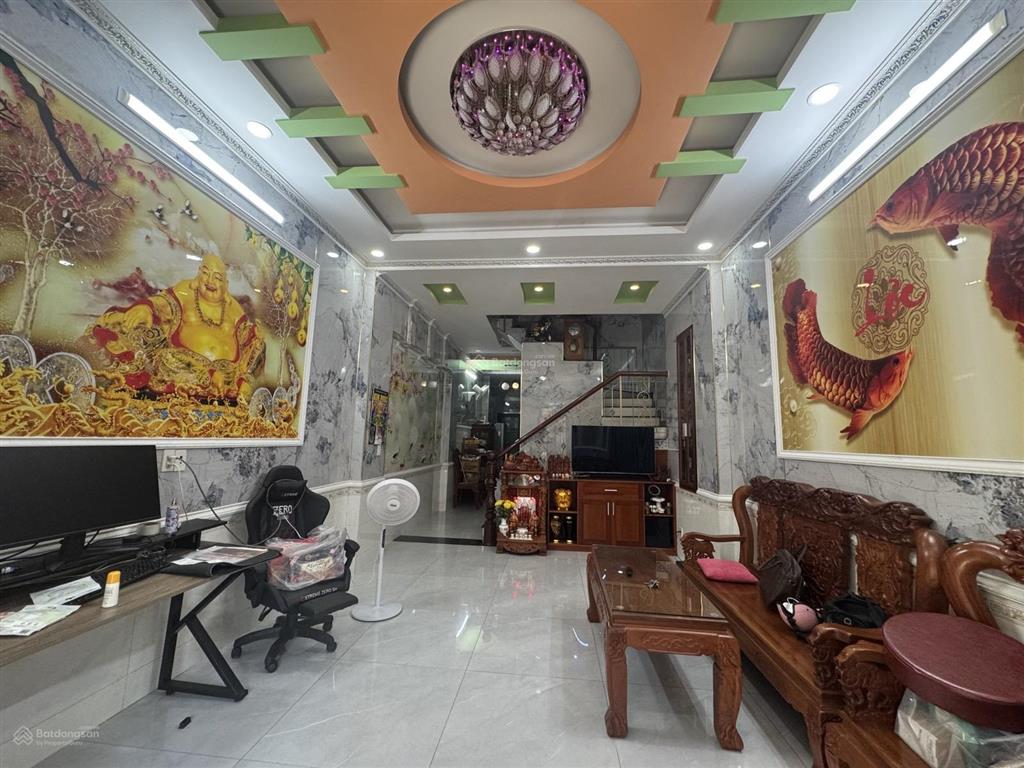 Bình tân nhà 4 tầng, 64m2, shr hoàn công đủ 4pn 4wc hẻm xe hơi giá 6,5tỷ