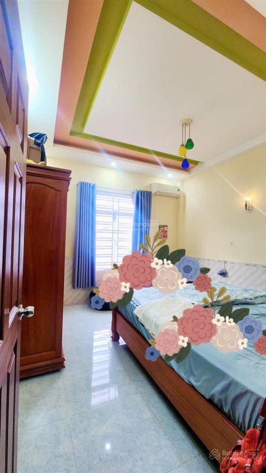 Bình tân nhà 4 tầng, 64m2, shr hoàn công đủ 4pn 4wc hẻm xe hơi giá 6,5tỷ