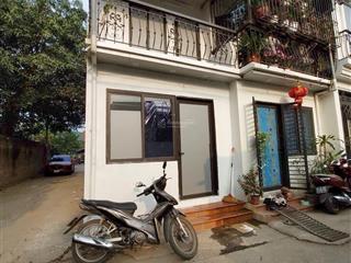 Bán nhà lô góc 2 tầng cự khối  long biên  đường ô tô, sổ đỏ chính chủ, tiềm năng tăng giá cực cao