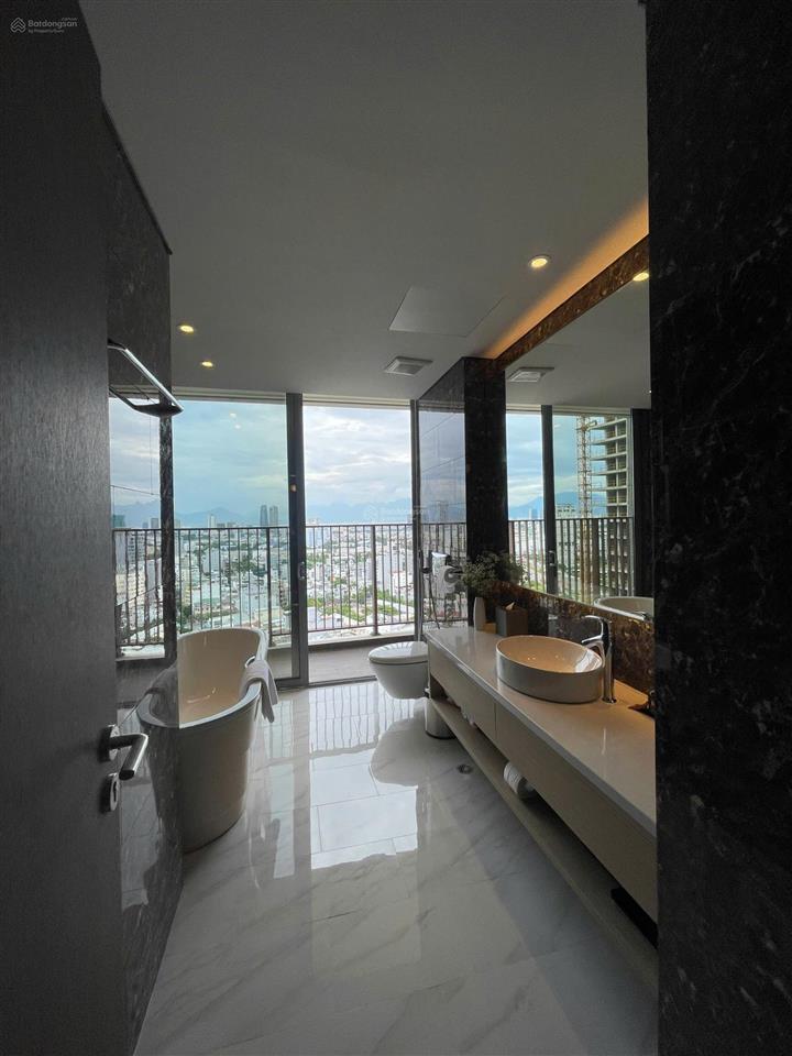 Bán nhanh căn studio soleil đn mặt tiền đường biển võ nguyên giápview biển mỹ khê ,giá chỉ 2,8tỉ