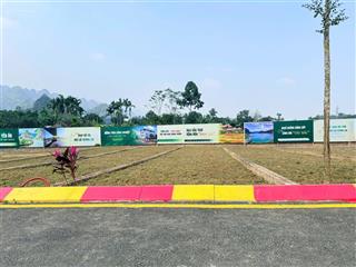 Chính chủ bán đất trung tâm thị trấn gần trường chợ uỷ ban sat đường ql21 & hcm chỉ 10p tới khu cn