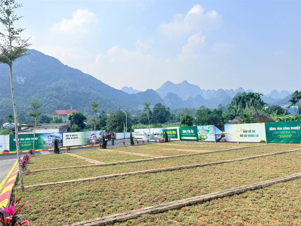 Chính chủ bán đất trung tâm thị trấn gần trường chợ uỷ ban sat đường ql21 & hcm chỉ 10p tới khu cn