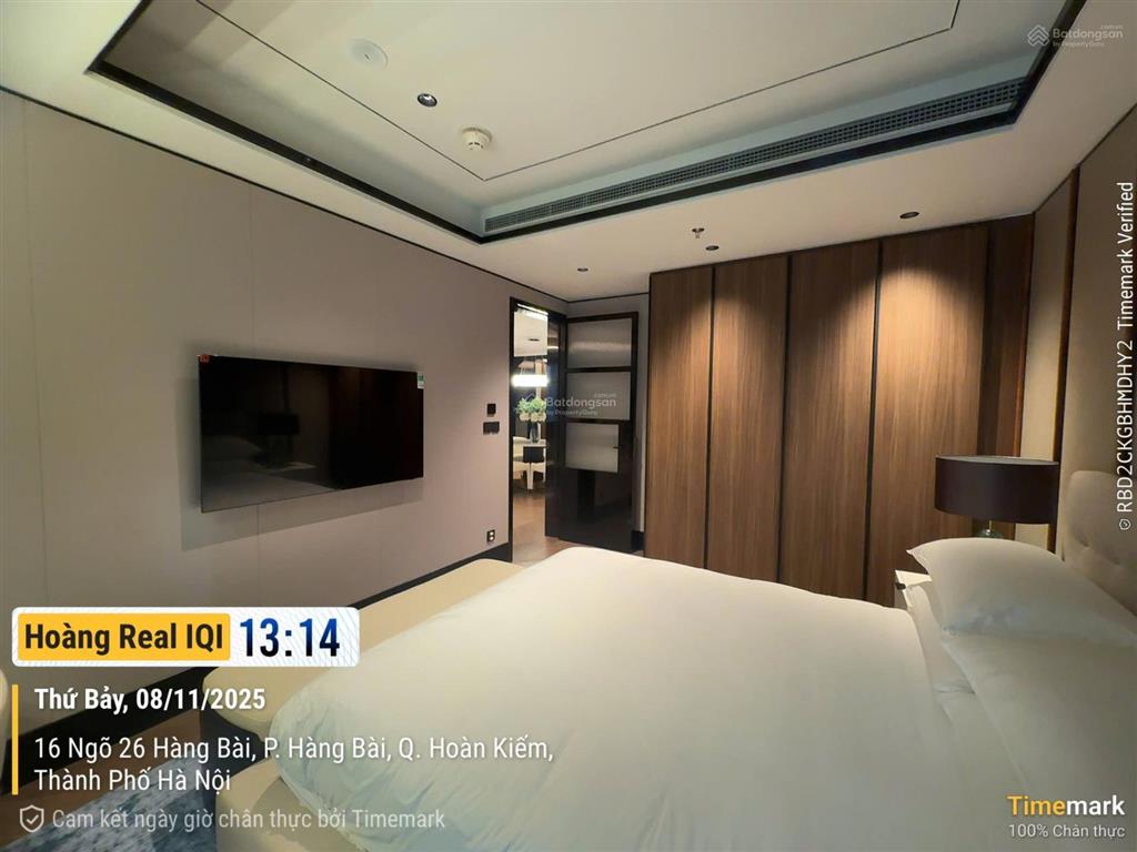 Suất ngoại giao  rẻ nhất thị trường  độc quyền 3pn full nội thất, đã có sổ hồng giá chỉ 88 tỷ