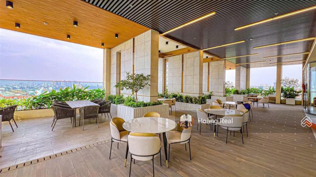 Suất ngoại giao chiết khấu 15,8%  căn 3pn 132m2  sổ hồng riêng. chỉ từ 118tr/m2 đơn giá quá tốt