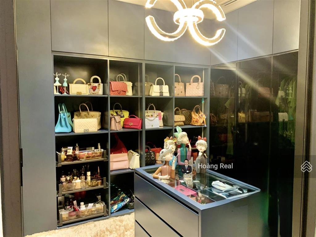 Duy nhất  cho thuê penthouse duplex 260m2  thiết kế thành 3pn  full nội thất  view ôm sông hồng