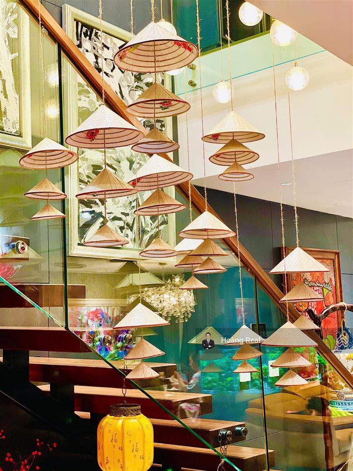 Duy nhất  cho thuê penthouse duplex 260m2  thiết kế thành 3pn  full nội thất  view ôm sông hồng