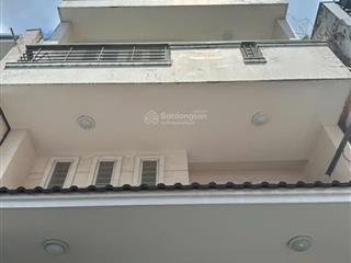 Bán bán nhà riêng 90m2, 8pn, 4 tầng tại tôn thất thuyết, p3, q4, hcm giá siêu hời chính chủ