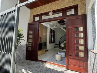 Bán nhanh nhà 3 tầng, full nội thất 2 mặt kiệt trước sau tại hoàng diệu, dt 140m2, giá hơn 4 tỷ