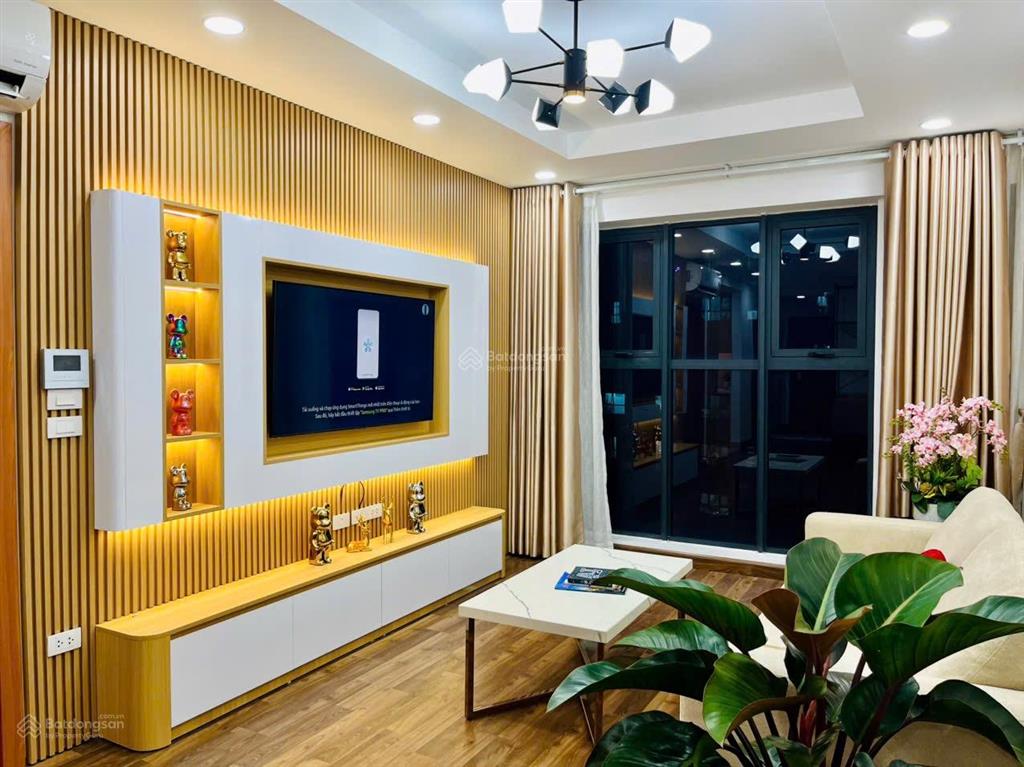 Em cần bán ch 102,9m2 với 3n2wc  sẵn sổ tại intracom 2 cầu diễn