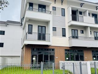 Bán gấp shophouse 120m hướng nam  giá chỉ 65 triệu/m cả nhà và đất, tại vsip từ sơn bắc ninh.