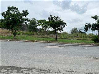 Bán đất và kho xưởng khu công nghiêp hiêp phước . thành phố hồ chí minh