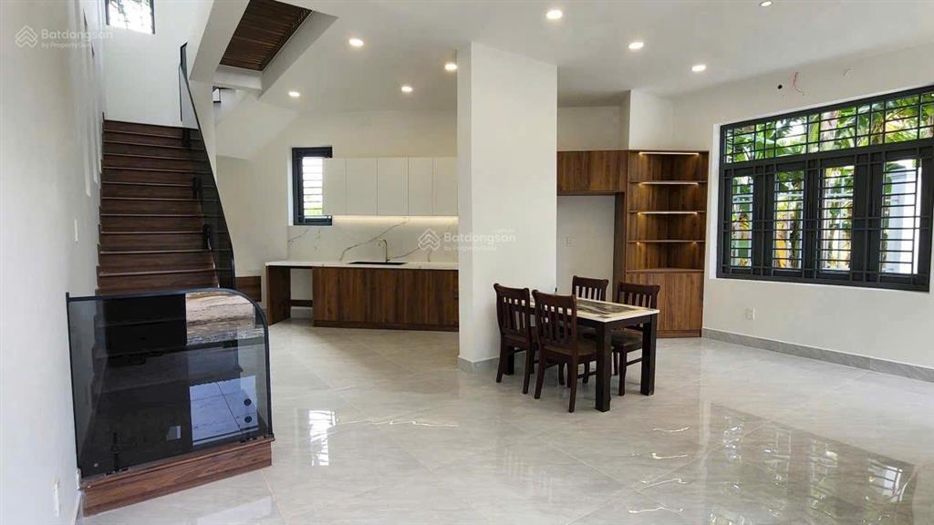 Bán nhà đường 6 long trường, 1 trệt 1 lầu giá 4,5 tỷ/80m2