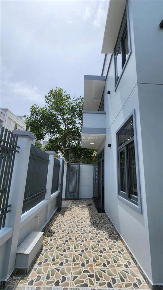 Bán nhà đường 6 long trường, 1 trệt 1 lầu giá 4,5 tỷ/80m2