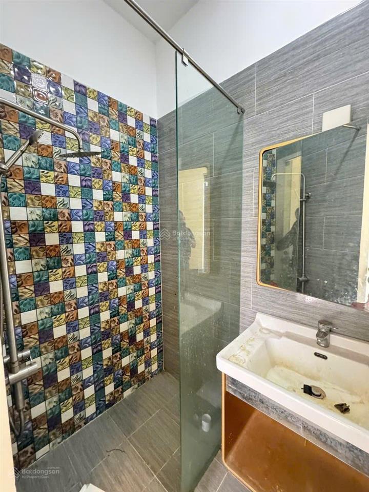 Bán nhà 1 sẹc đường lò lu quận 9, 4 tầng đường 10m thông, giá nhỉnh 6 tỷ