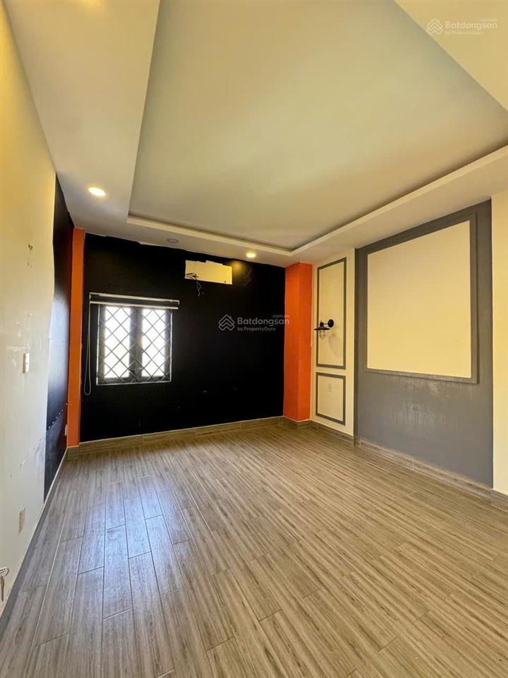 Bán nhà 1 sẹc đường lò lu quận 9, 4 tầng đường 10m thông, giá nhỉnh 6 tỷ