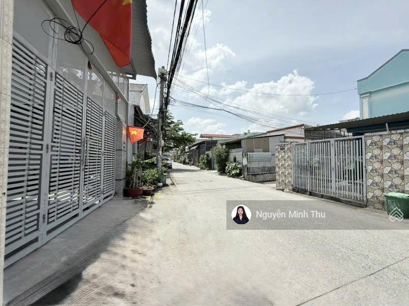 Siêu rẻ, chỉ 40tr/m2, 300m2, ngang 8 hiếm, thạnh xuân, quận 12, hẻm xe tải thông