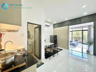 Căn hộ 1 phòng ngủ ban công full nội thất cao cấp trần hưng đạo ,quận 5 thuận tiện di chuyển qua q1