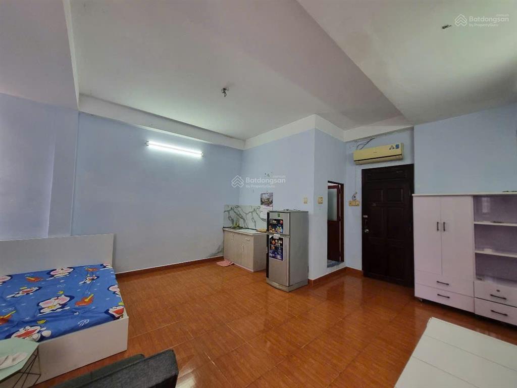 Cho thuê phòng 1pn, sẵn nội thất , 40m2 , khu tên lửa, giá 3tr8  5 triệu/tháng