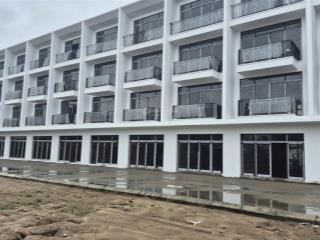 Chính chủ chuyển nhượng căn liền kề 2 mặt tiền, vỉa hè 10m sát đường quy hoạch 35m