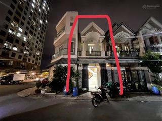 Bán nhà trệt lầu đối diện chung cư bcon giáp ql1k gần làng đại học thủ đức  giá 4.350 tỷ
