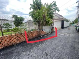 Bán lô đất sát đường nguyễn an ninh gần chợ dĩ an tphcm diện tích 69m2 giá 2.850 tỷ 0975 339 ***