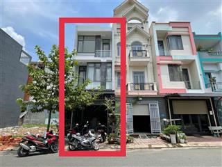 Nhà trục chính khu dân cư phú hồng thịnh 6, phường đông hoà, tphcm, giáp làng đại học quốc gia