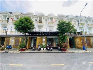 Nhà hdc hoàng hùng, gần go dĩ an phường đông hòa tp hcm nhà 2 lầu, sân xe hơi giá 6.8 tỷ có tl