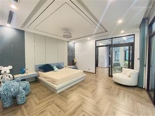 Bán nhà phân lô mậu lương 7 tầng thang máy full nội thất kinh doanh đa ngành nghề
