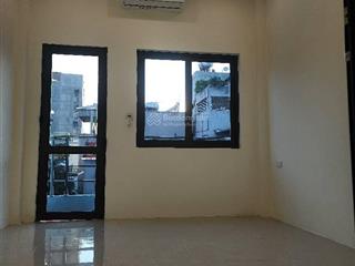 Nhà đẹp, nhỏ xinh 4 tỷ 8 tại tây hồ, 4 tầng, đầy đủ nội thất